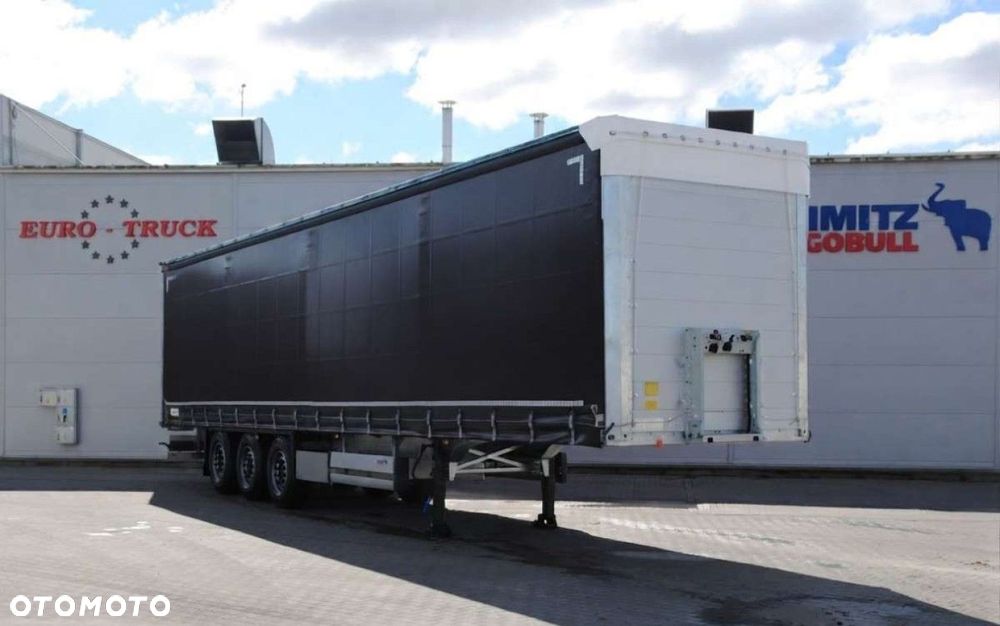 Schmitz Cargobull SCS, Kurtyna - 1