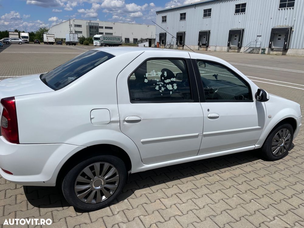 Dacia Logan 1.5 75CP Laureate - 14