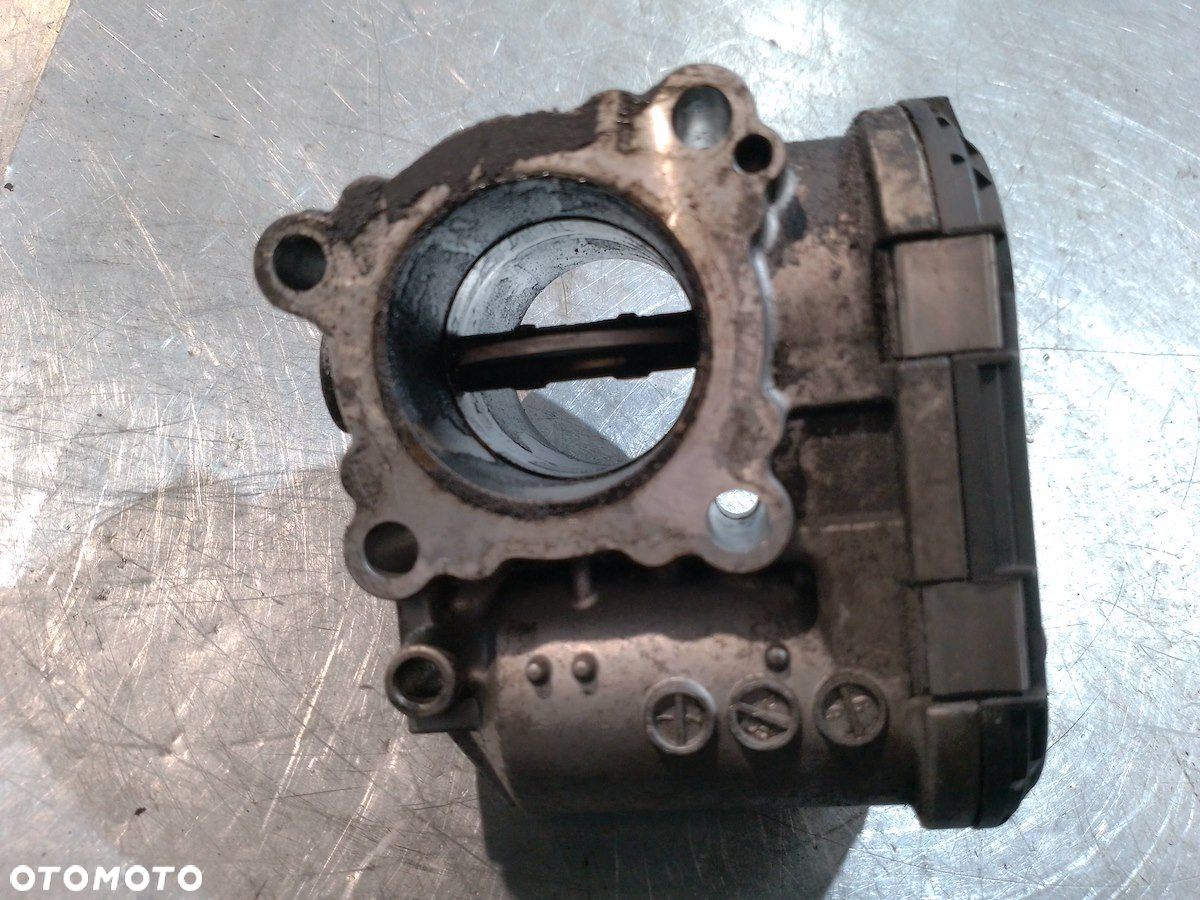 PRZEPUSTNICA RENAULT MEGANE II ( 02-09 ) 8200330810D   H8200330812 2.0 DCI - 3