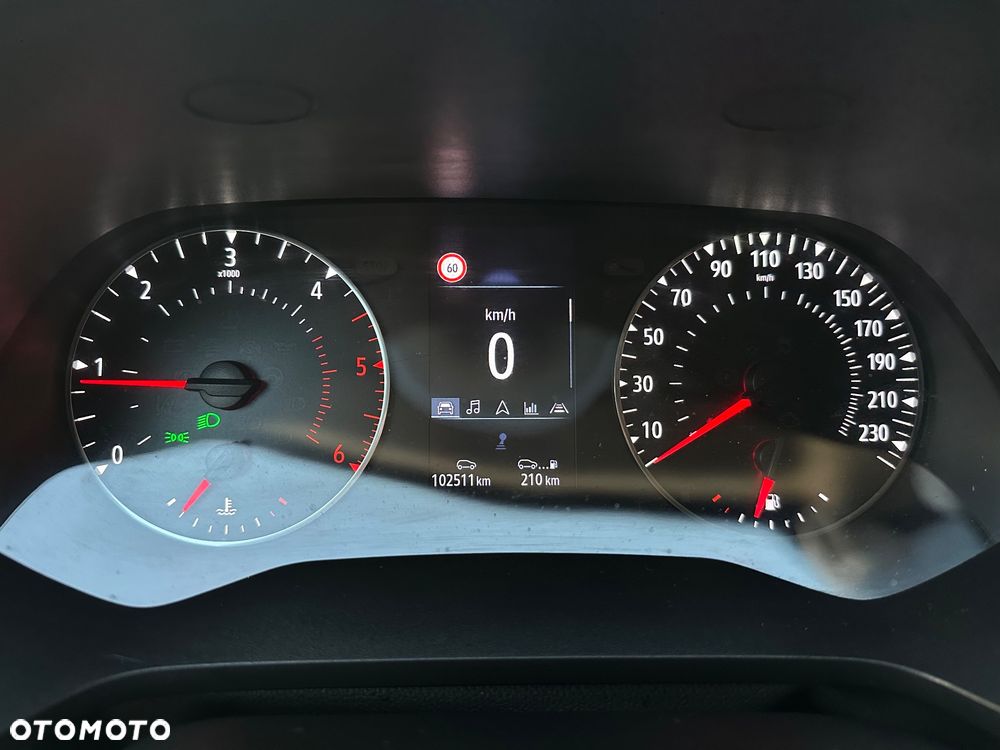 Renault Captur BLUE dCi 115 BUSINESS EDITION - 18