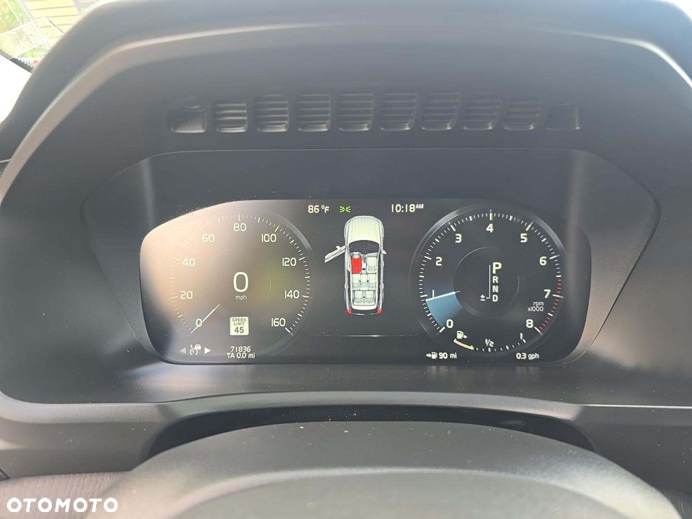 Volvo XC 90 T6 AWD Geartronic Momentum - 11