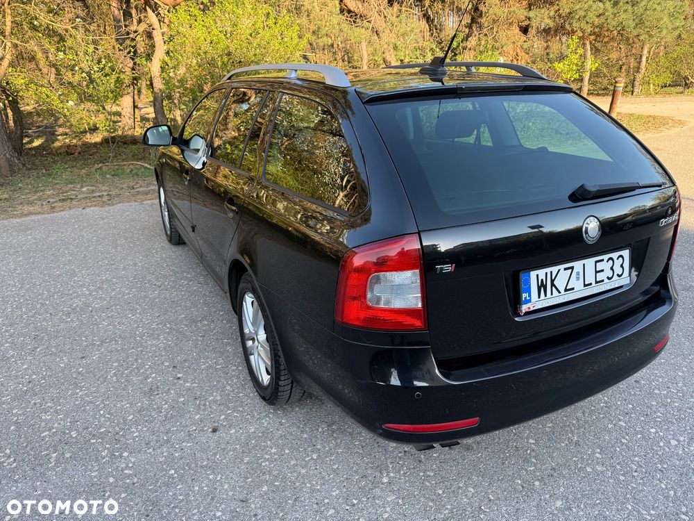 Skoda Octavia 1.8 TSI DSG Laurin & Klement - 9