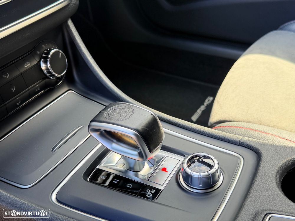 Mercedes-Benz CLA 45 AMG 4Matic Speedshift DCT 7G - 23