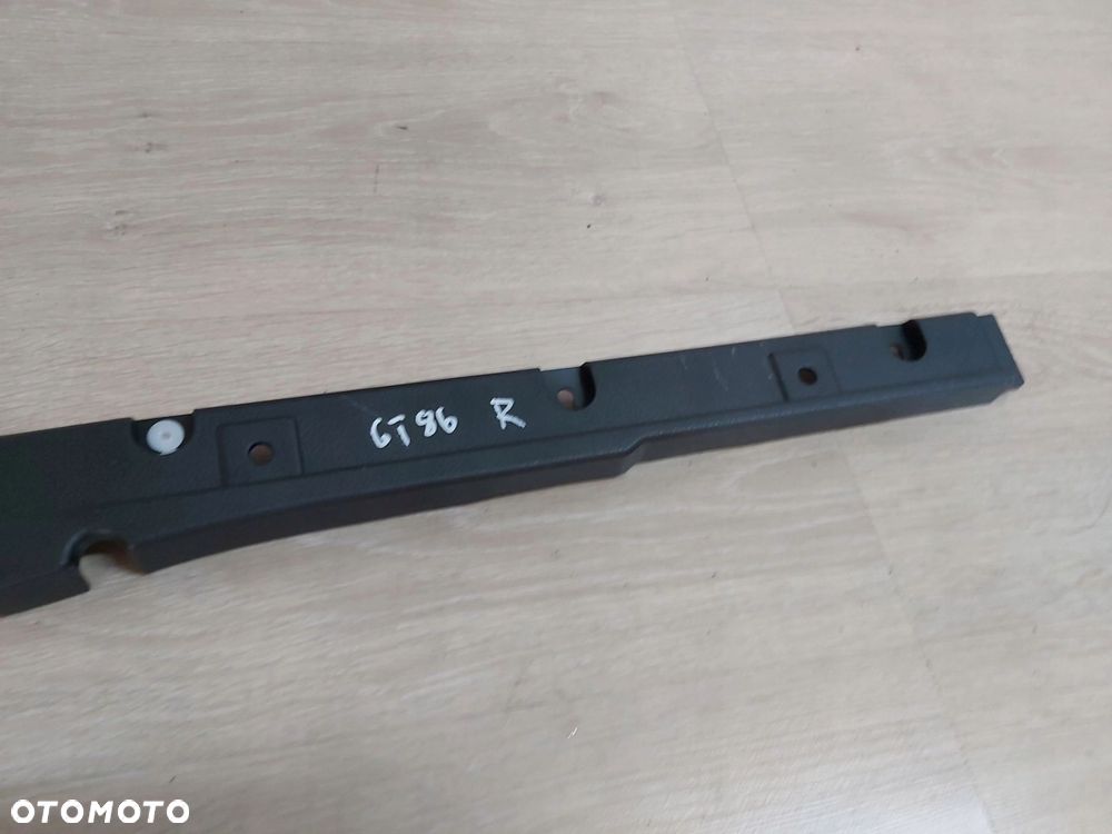 TOYOTA GT86 Subaru BRZ Lift osłona prawa listwa 94511CA081 - 2