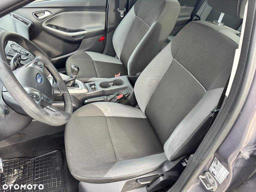 Ford Focus 1.6 Ambiente Start - 19