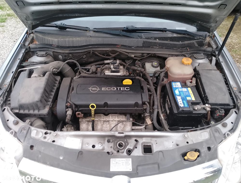 Opel Astra 1.6 Easytronic NAVI - 26