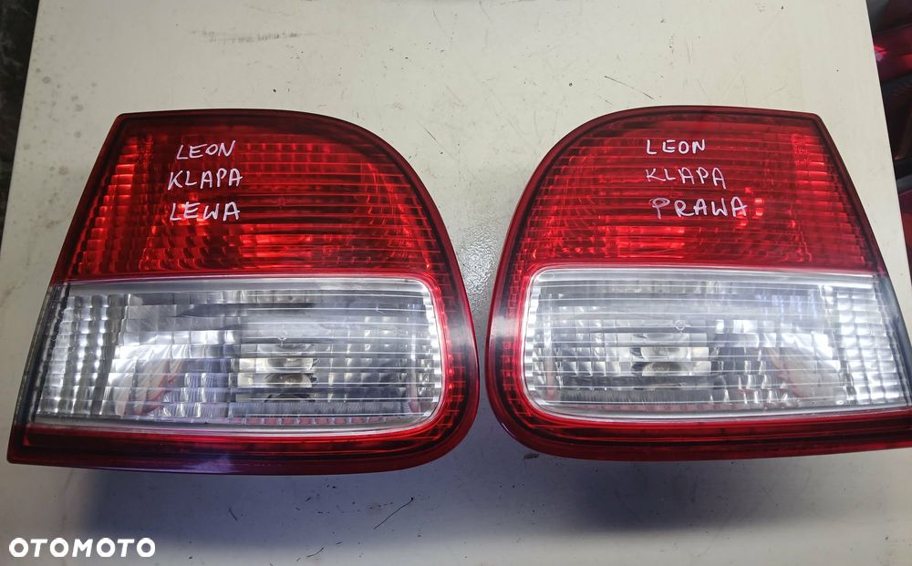 Seat Leon Lampa tylna w klapę  lewa, prawa. - 1