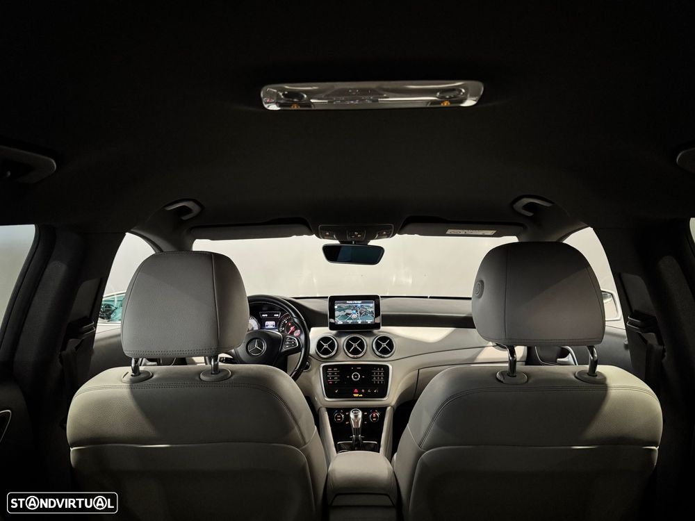 Mercedes-Benz CLA 180 d Shooting Brake Urban - 32