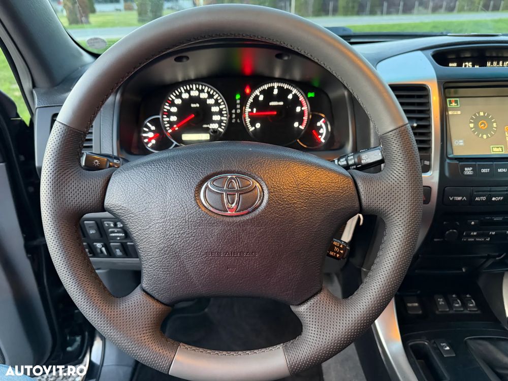 Toyota Land Cruiser 3.0 TD-4D Aut Executive - 32