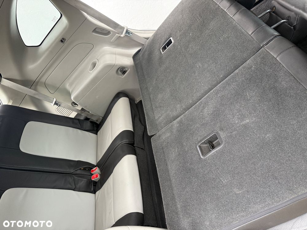 Chevrolet Captiva 2.2 D LTZ - 16