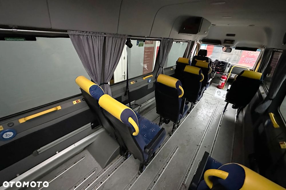 Volkswagen Crafter AUTOBUS - 28