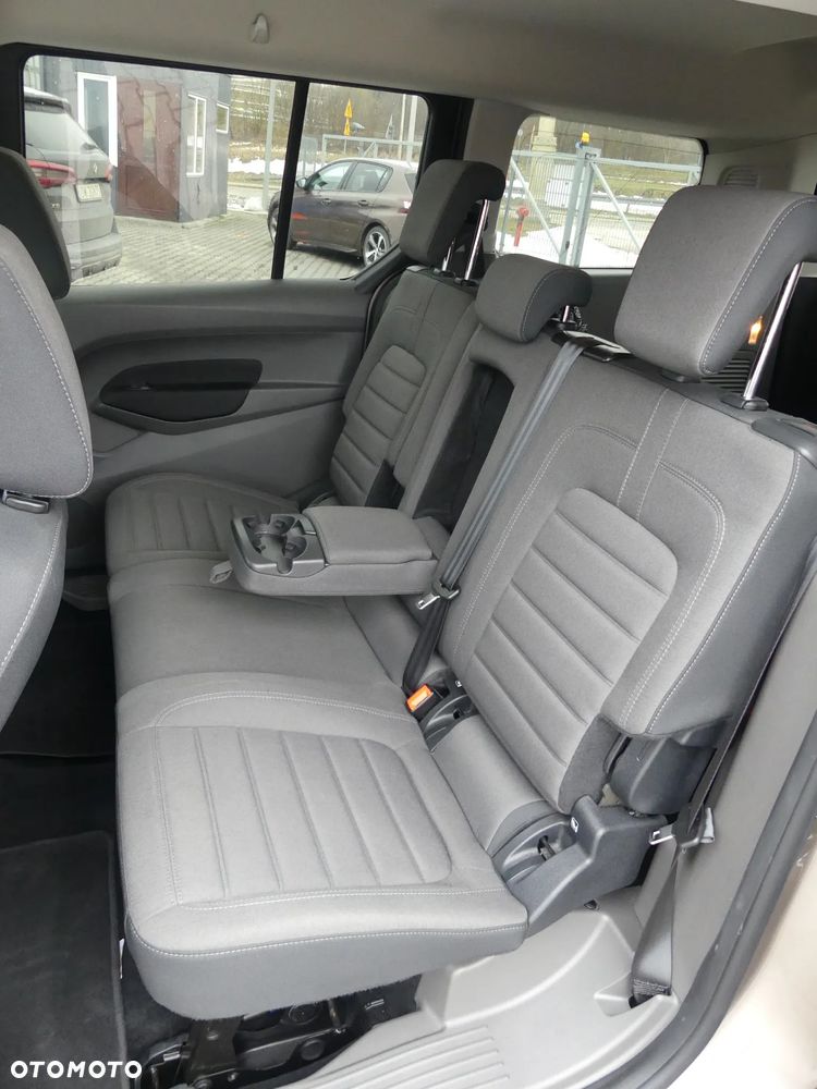 Ford Tourneo Connect - 29