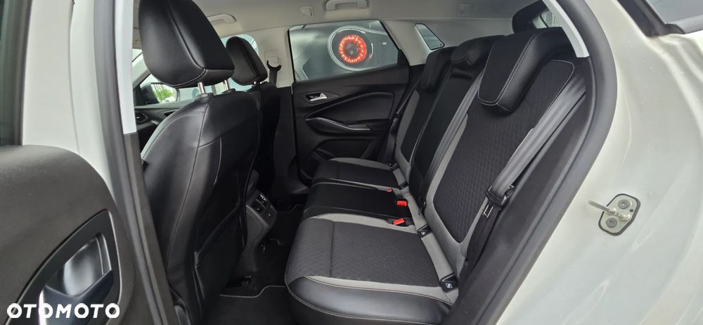 Opel Grandland X 1.2 Start/Stop Design Line - 31