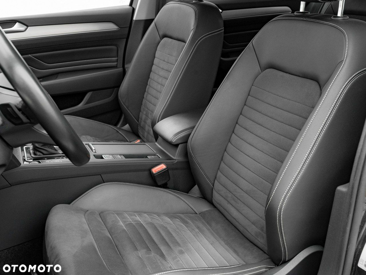 Volkswagen Passat 2.0 TDI Elegance DSG - 15