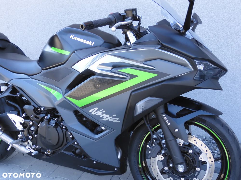 Kawasaki Ninja 500 - 6