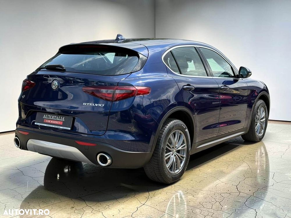 Alfa Romeo Stelvio - 20