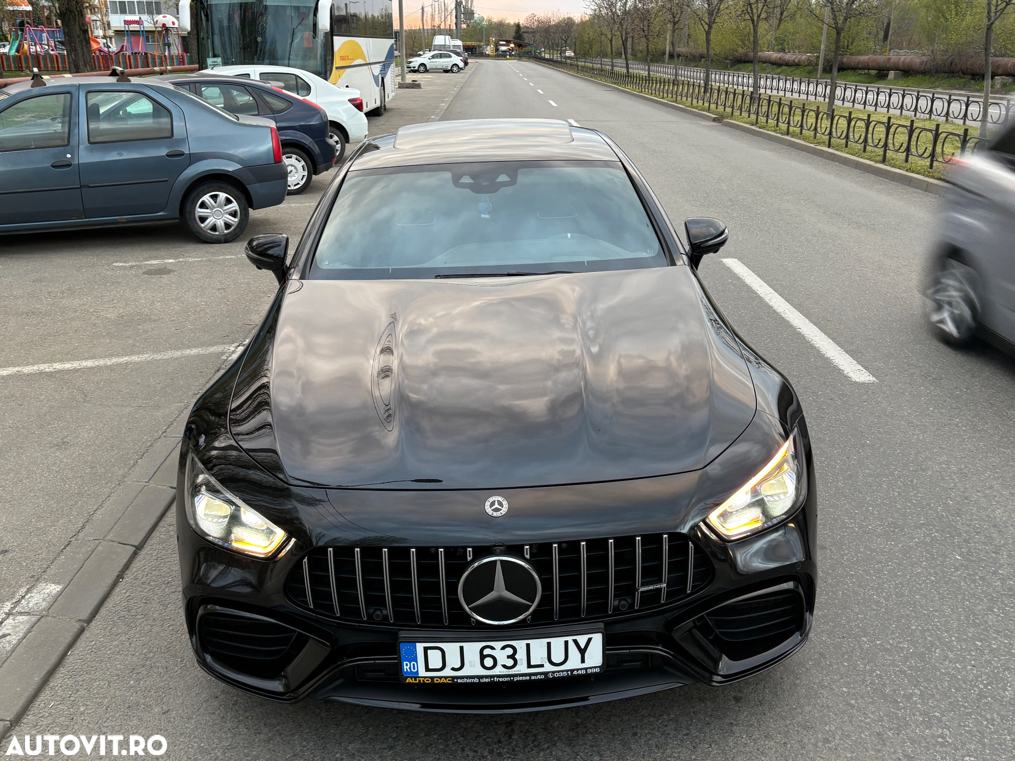 Mercedes-Benz AMG GT-S 63 4MATIC+ - 39