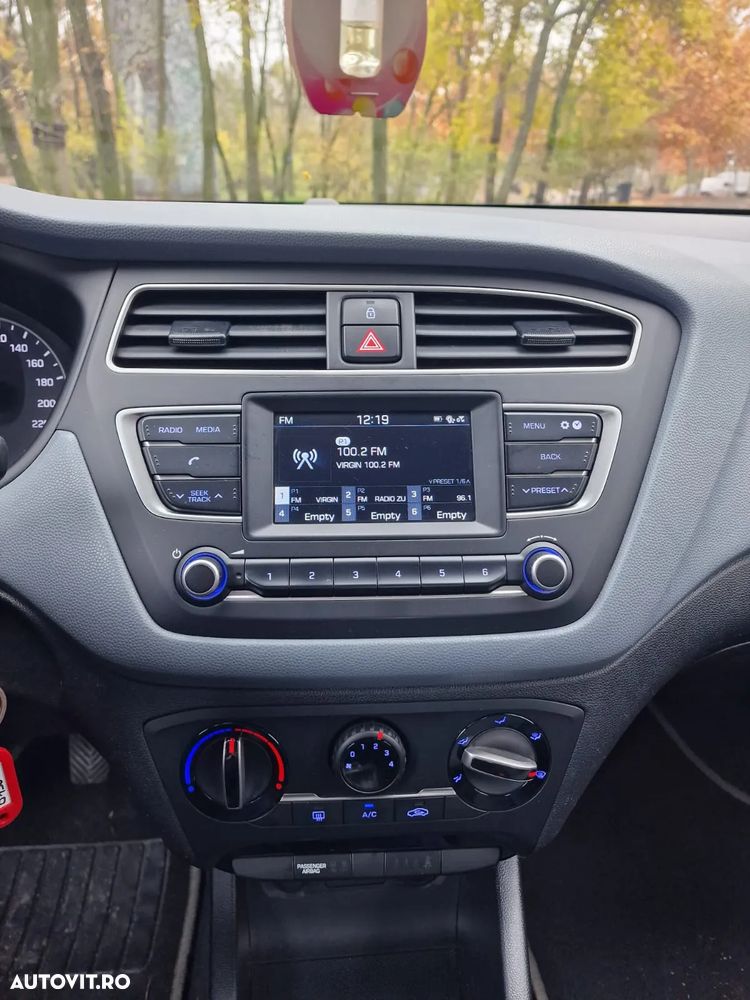 Hyundai i20 1.25 84CP M/T Comfort - 13