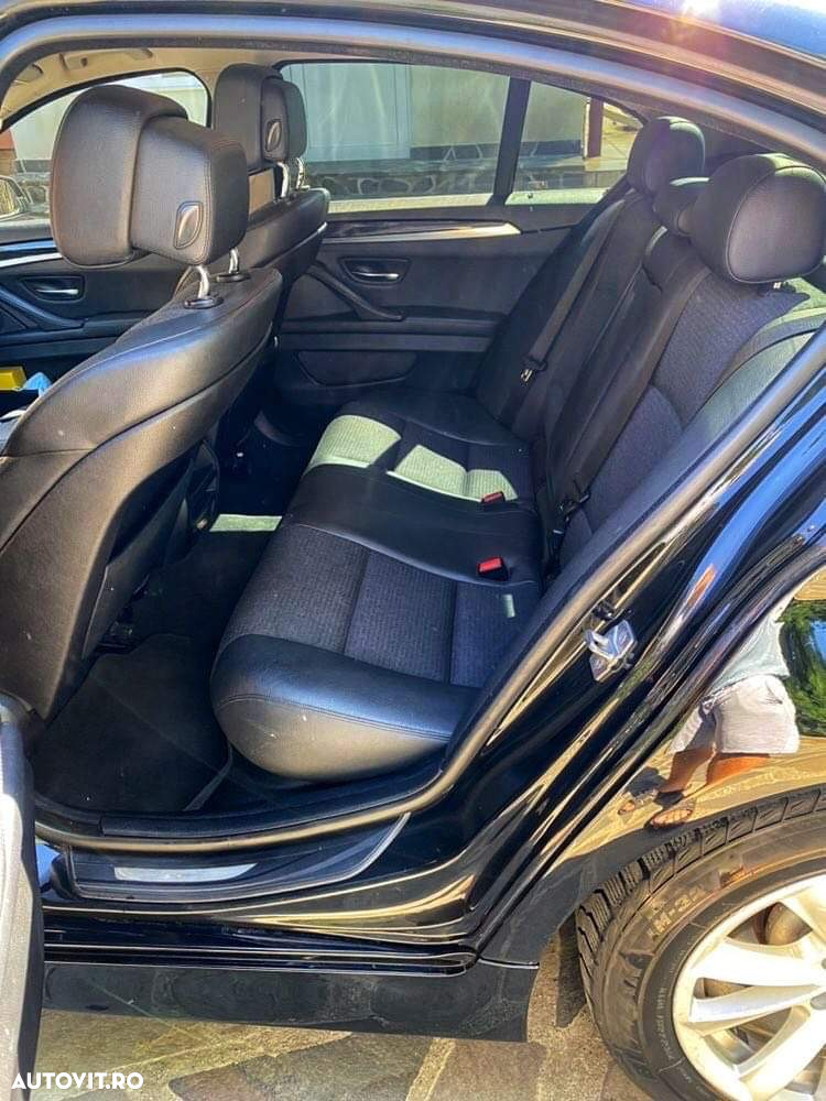 BMW Seria 5 525d xDrive - 5