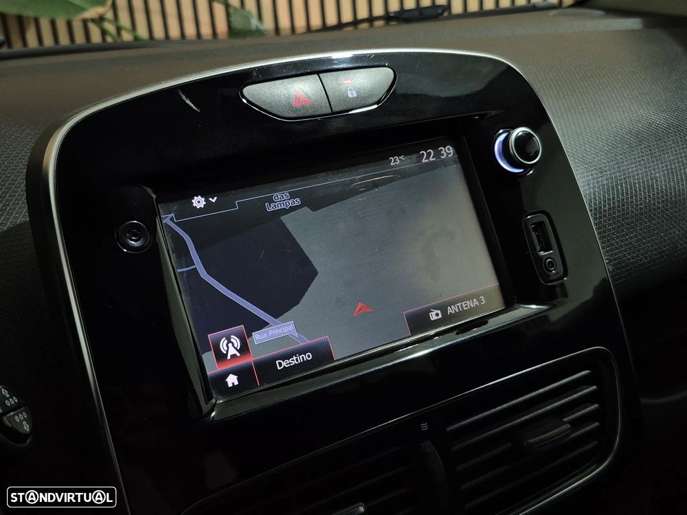 Renault Clio Sport Tourer 0.9 TCe Limited Edition - 25