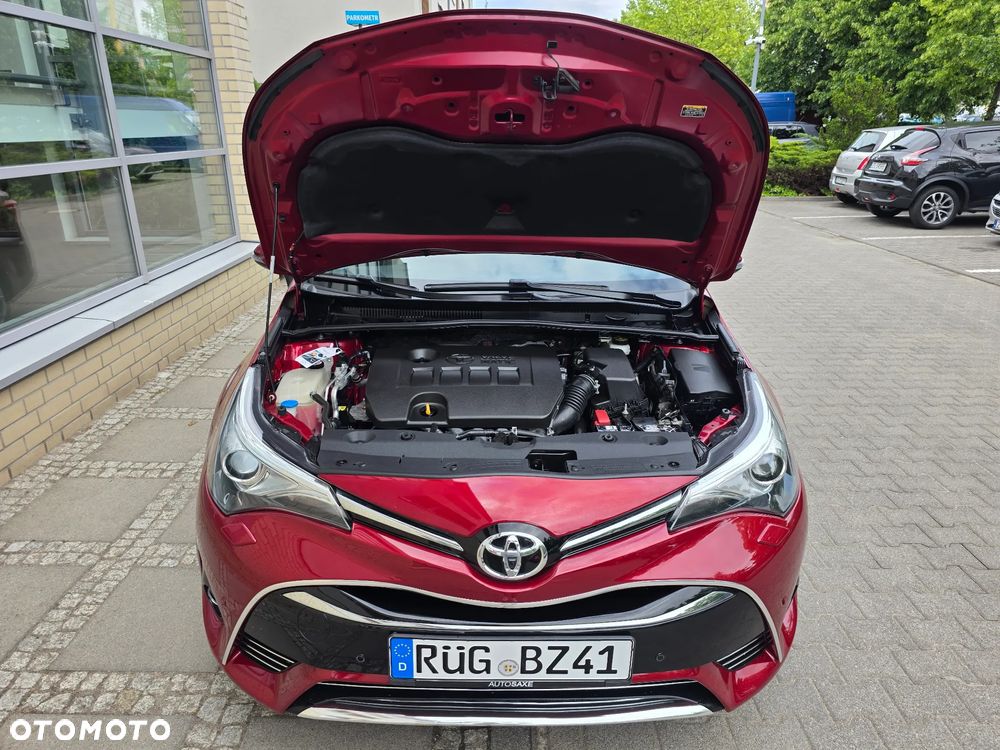 Toyota Avensis - 12