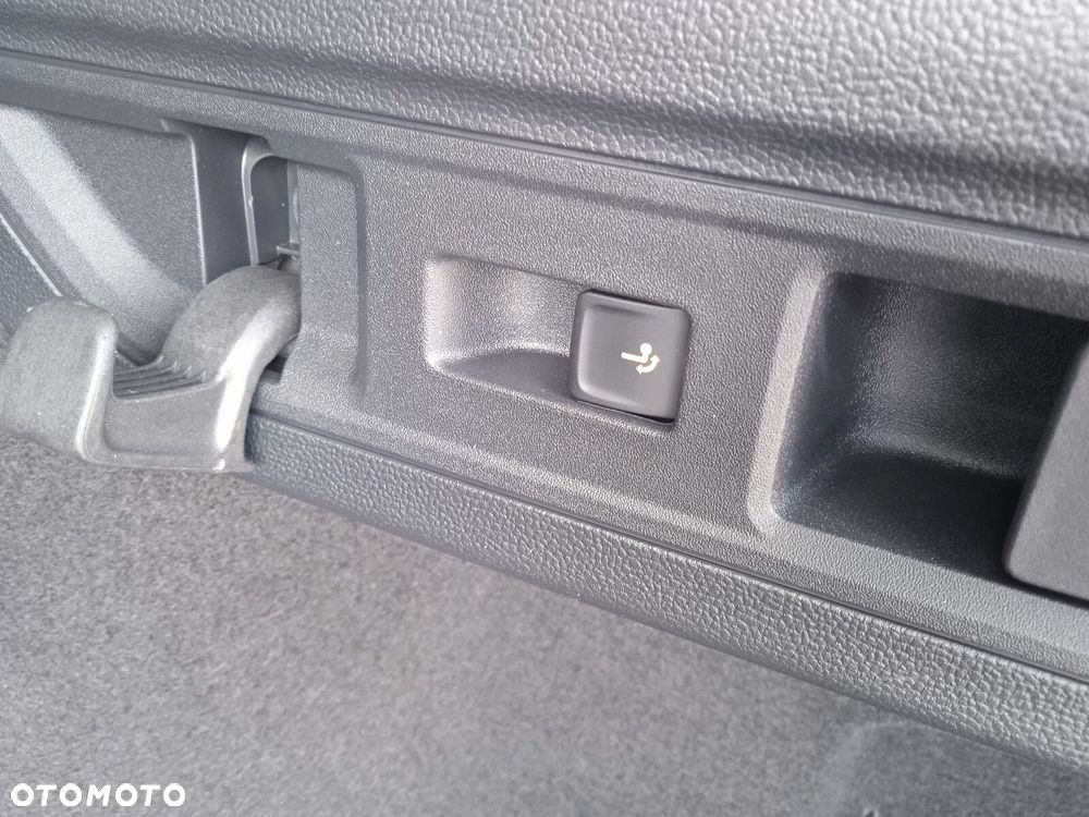 Skoda Superb 2.0 TDI SCR 4x4 Selection DSG - 20