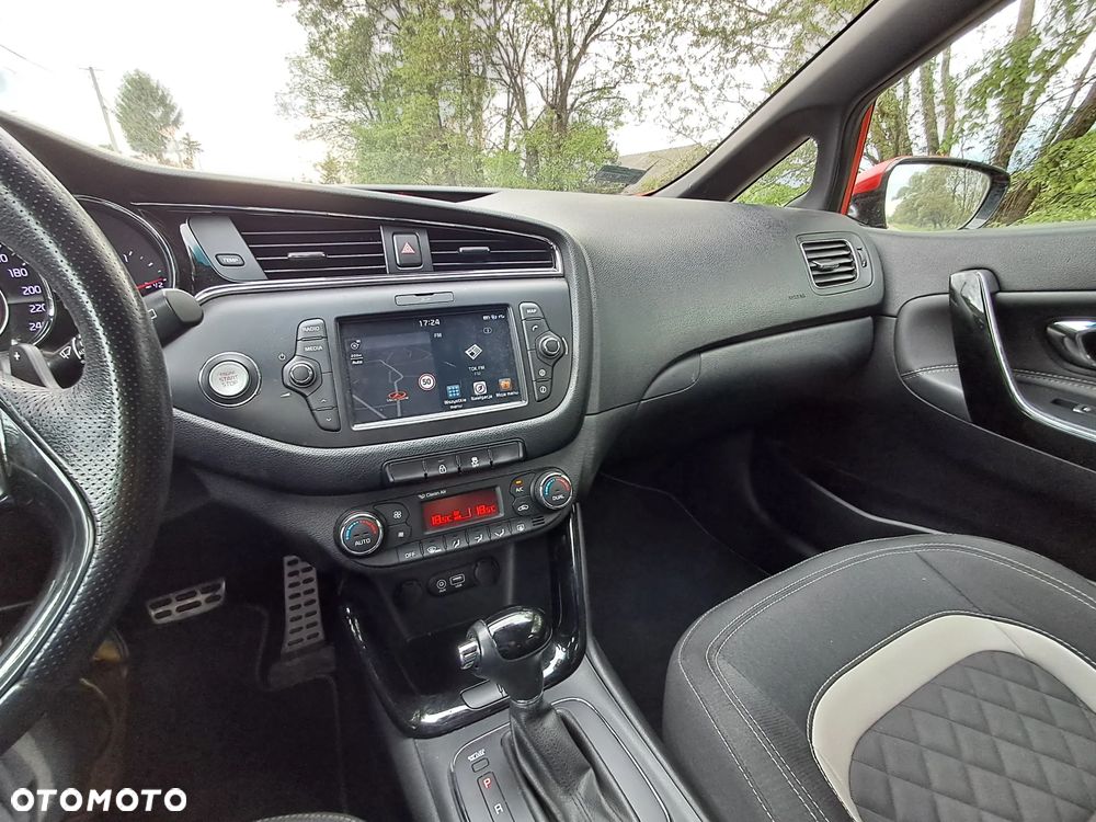 Kia Ceed 1.6 CRDi GT Line DCT - 29