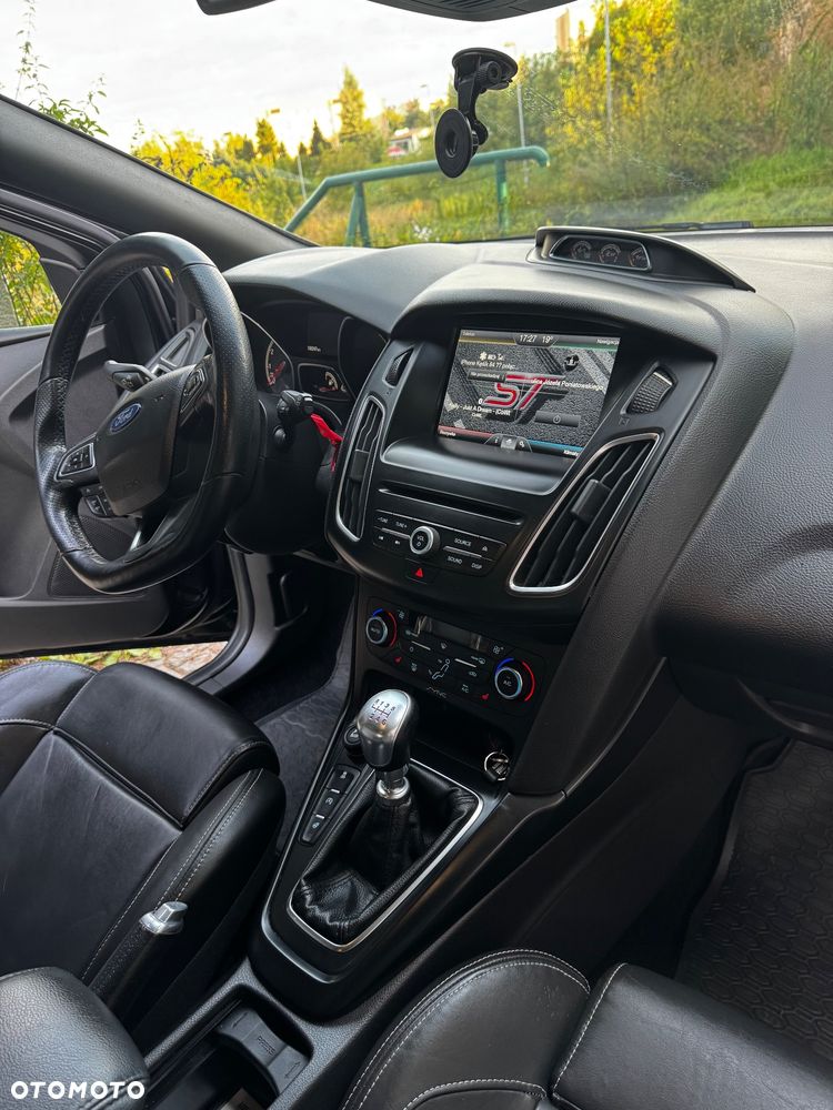 Ford Focus - 14