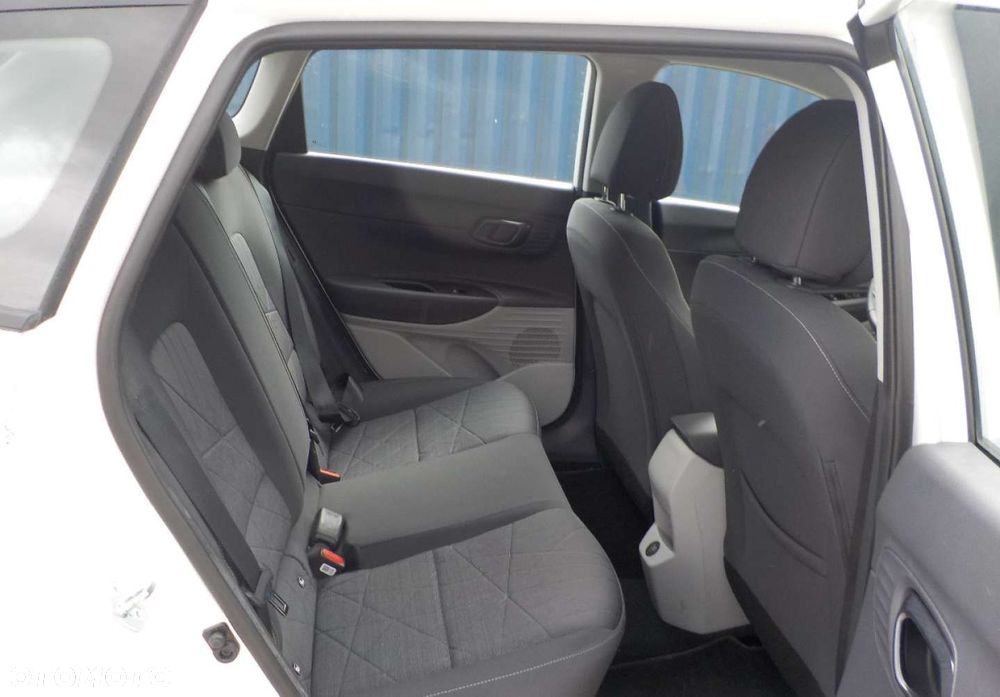 Hyundai Bayon - 17