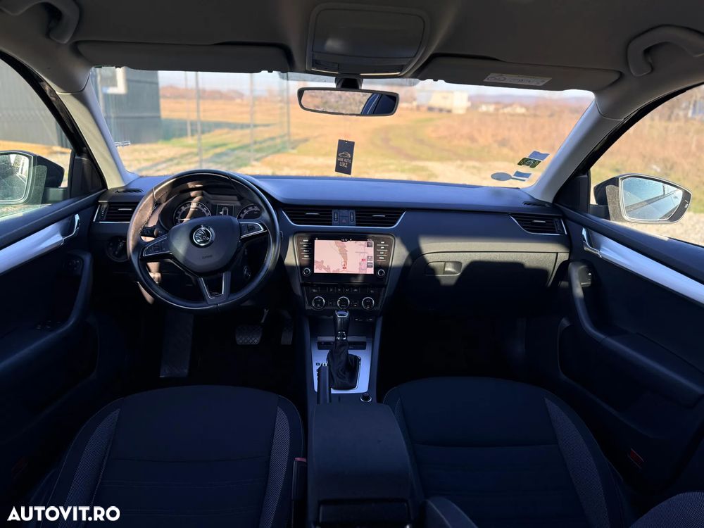 Skoda Octavia 1.6 TDI DSG Ambition - 10