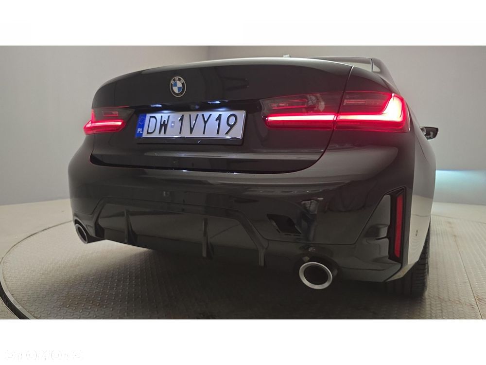BMW Seria 3 320d xDrive mHEV M Sport - 31
