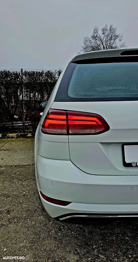 Volkswagen Golf 1.6 TDI Comfortline - 4