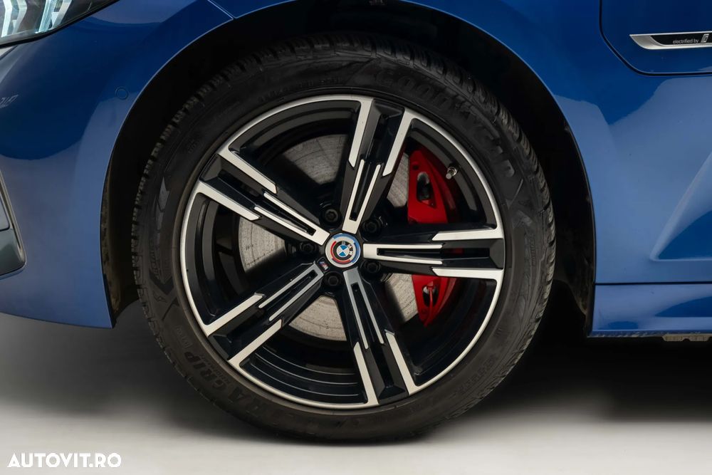 BMW Seria 3 330e xDrive AT PHEV - 39