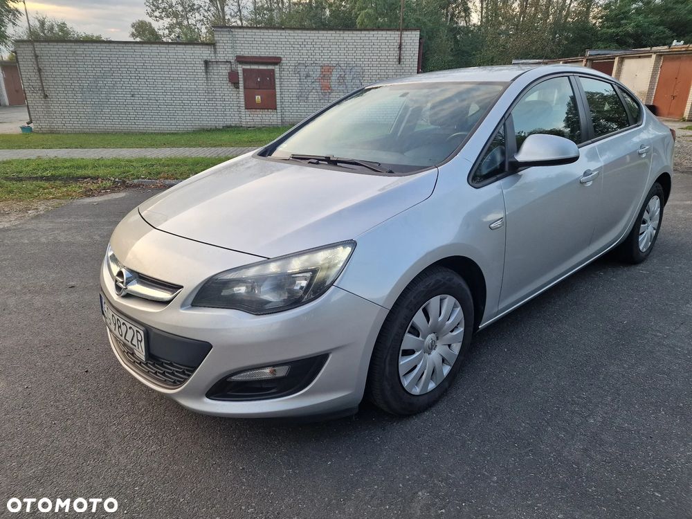Opel Astra IV 1.4 T Active EU6 - 4