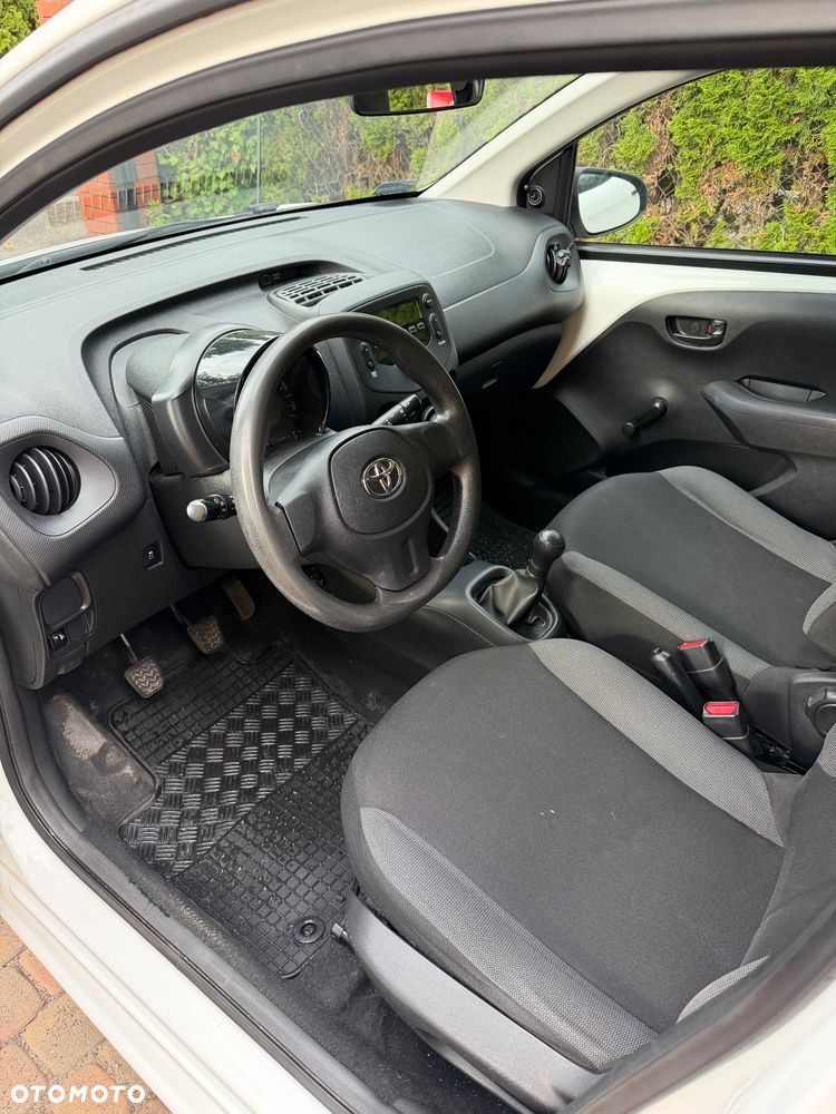 Toyota Aygo - 13