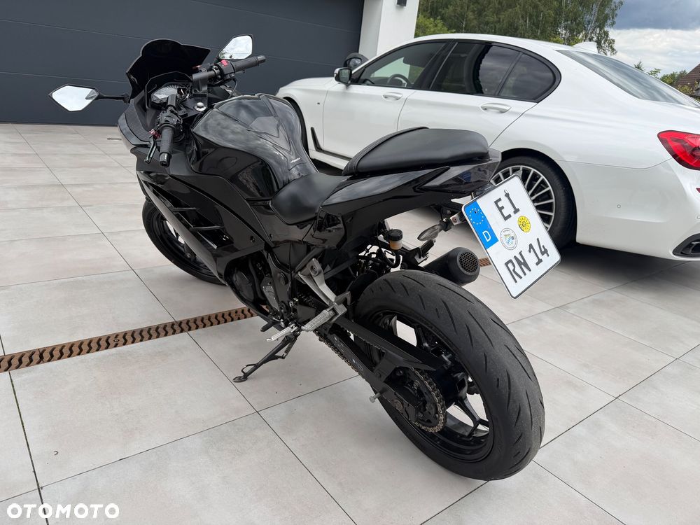 Kawasaki Ninja 300 ABS - 4