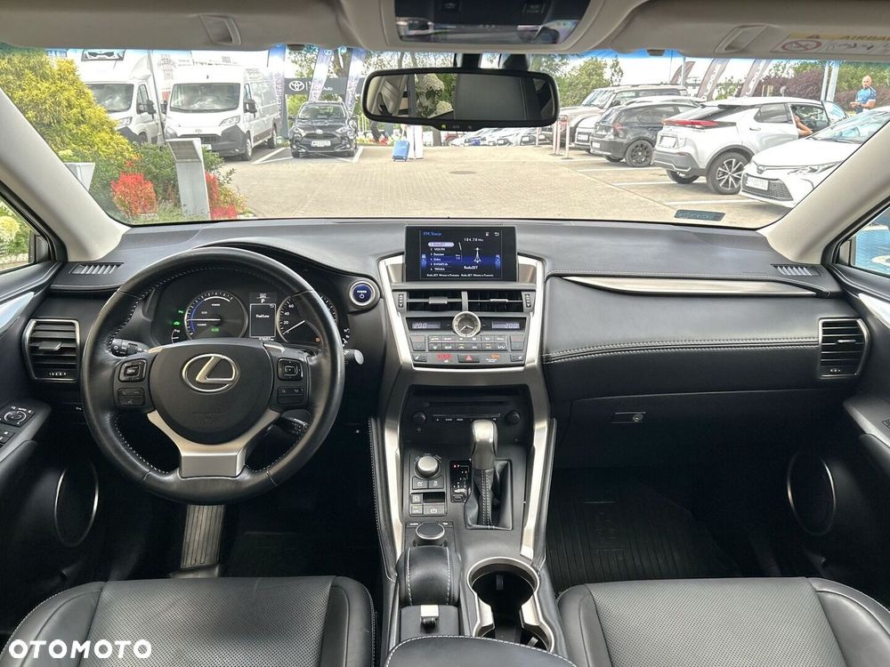 Lexus NX 300h Comfort AWD - 12