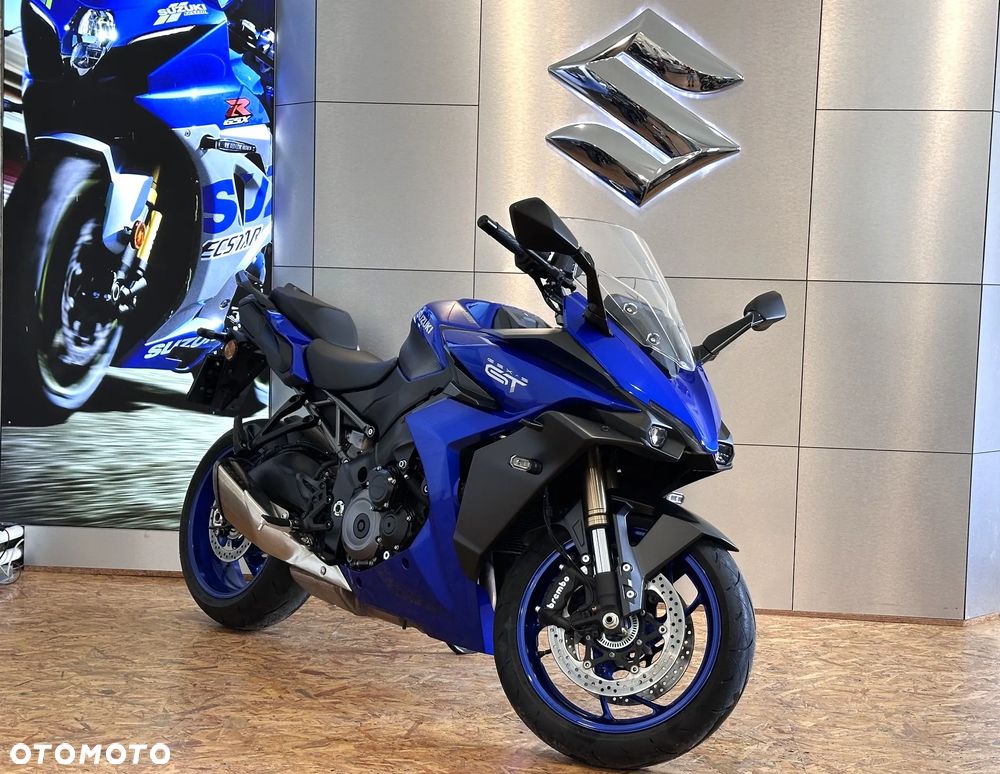 Suzuki GSX - 2