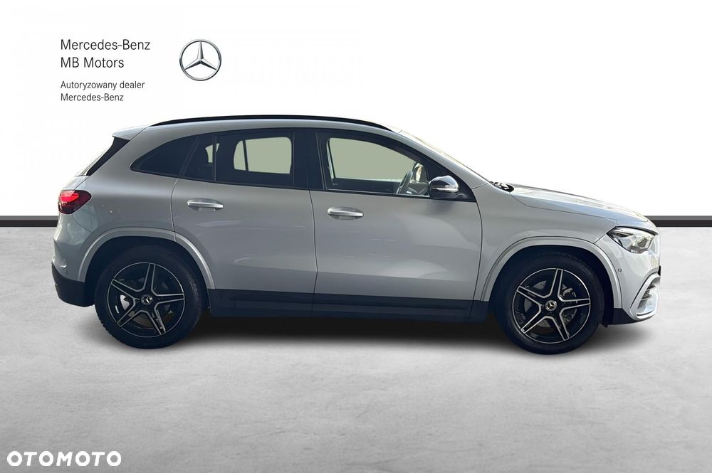 Mercedes-Benz GLA - 6