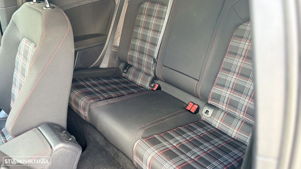 VW Golf 2.0 TSi GTi DSG - 13