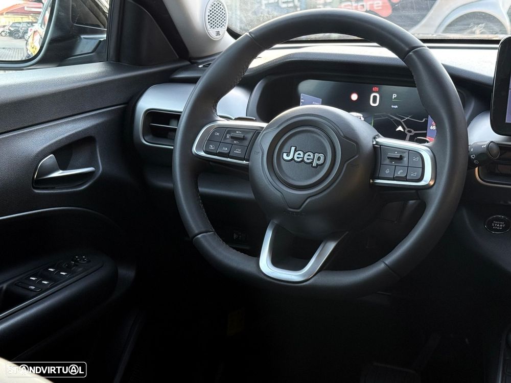 Jeep Avenger 1.2 e-Hybrid Longitude DCT - 11