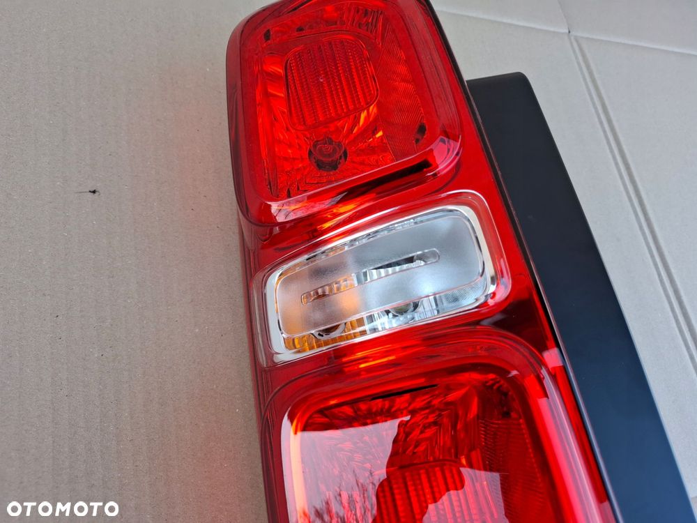 lampa tył jumpy expert proace iii oryginał super stan - 3