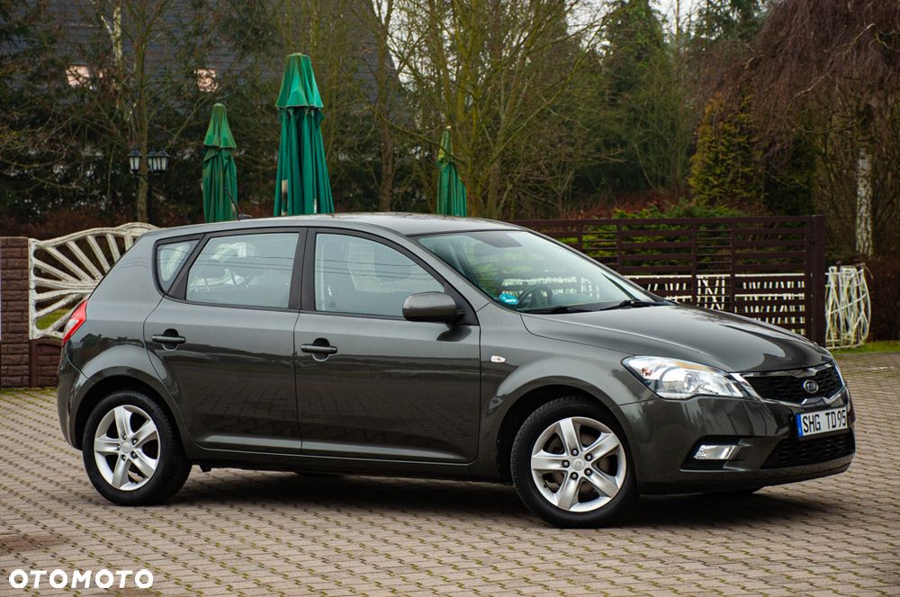 Kia Ceed 1.6 CVVT LX - 24