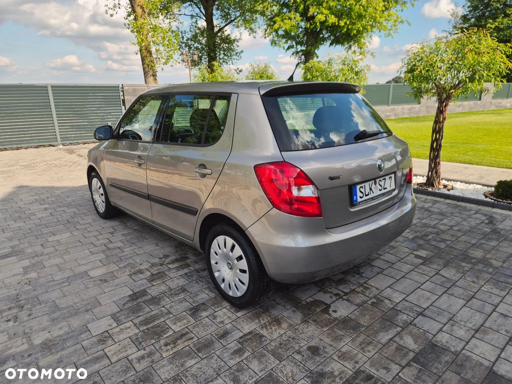 Skoda Fabia 1.2 HTP Elegance - 4
