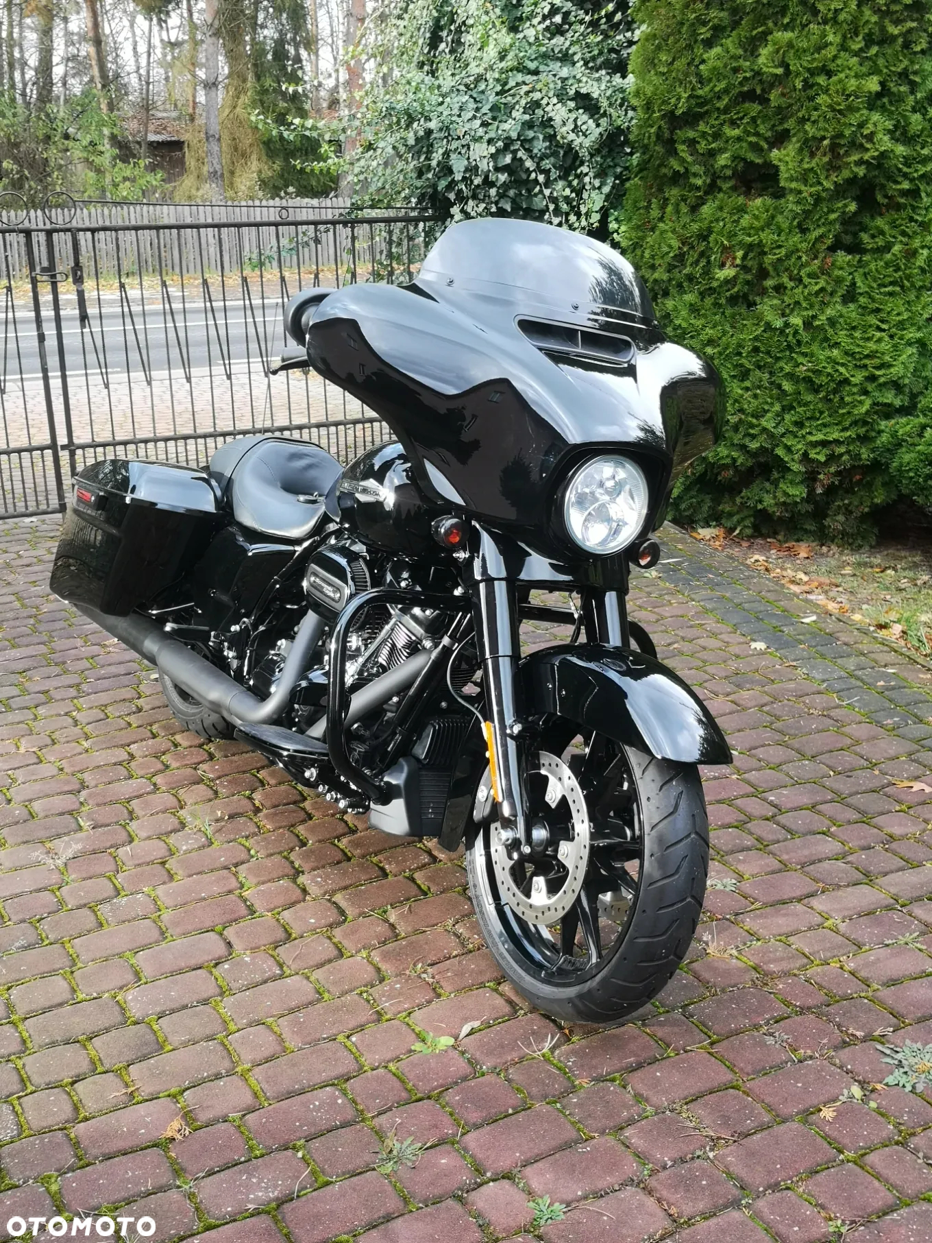 Harley-Davidson Touring Street Glide - 4