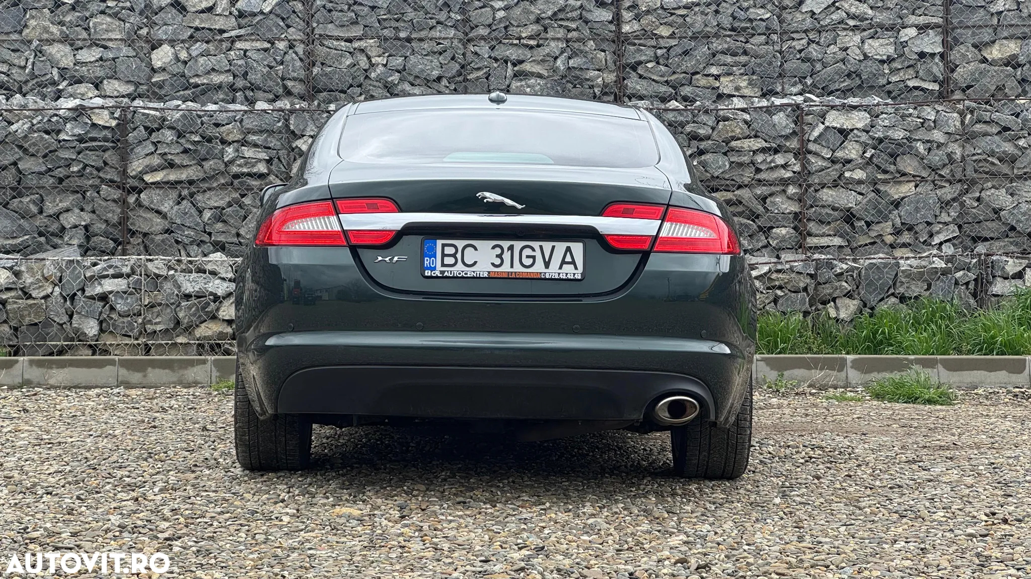 Jaguar XF 2.2D Premium Luxury - 6