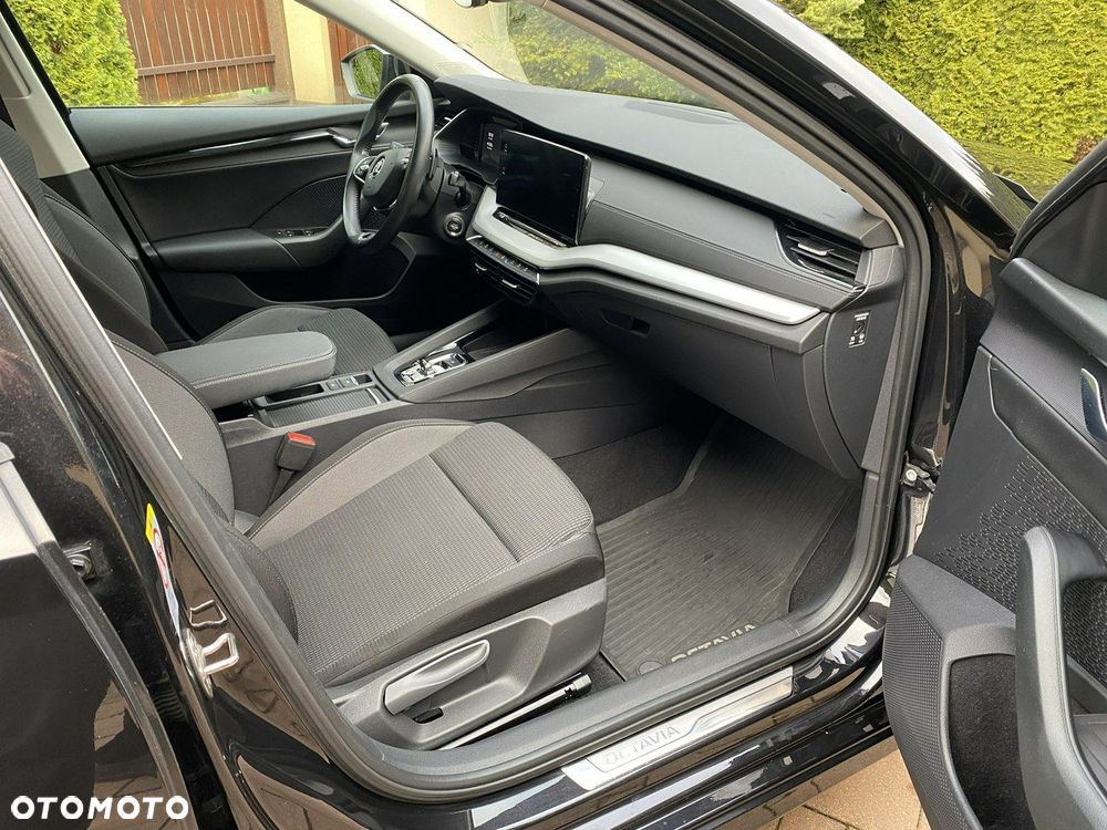 Skoda Octavia 2.0 TDI Ambition DSG - 37