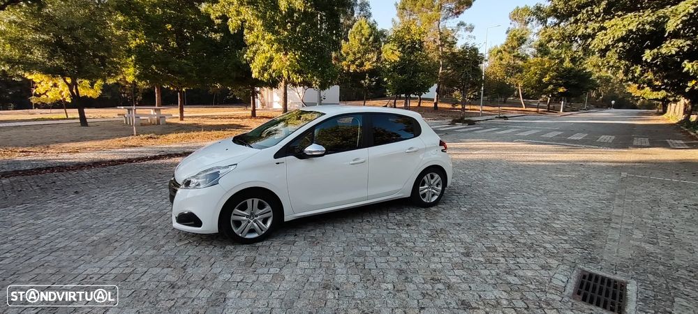 Peugeot 208 1.2 PureTech Style - 3