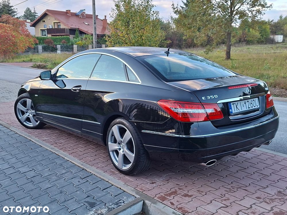 Mercedes-Benz Klasa E 350 CGI BlueEff - 12