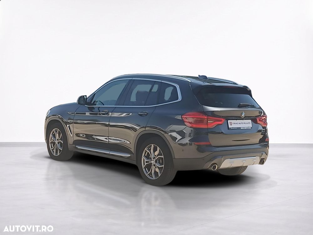 BMW X3 xDrive20d AT Luxury Line - 4